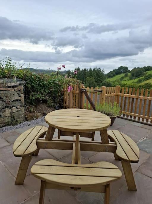 Rhyd Y Geifr, Cosy Barn Conversion In Maerdy 科文 外观 照片